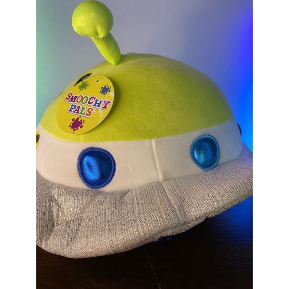 Smoochy Pals Alien Stuffed Plush Planet Stars Moon Plush 17” - Picture 3 of 10